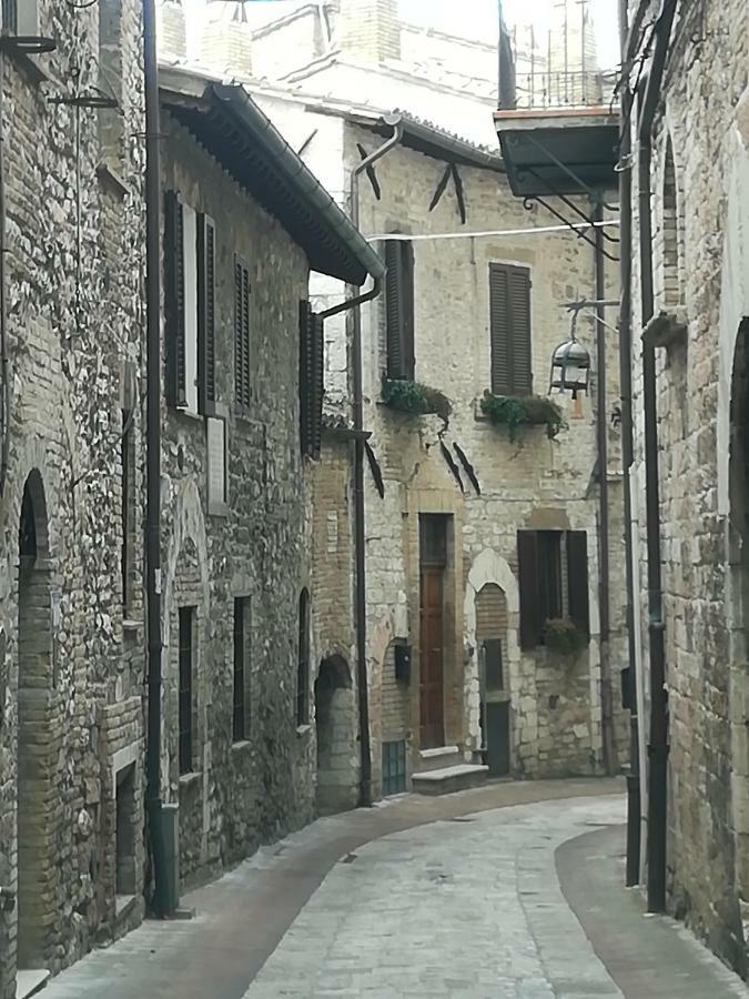 Canto XI Assisi Exterior foto